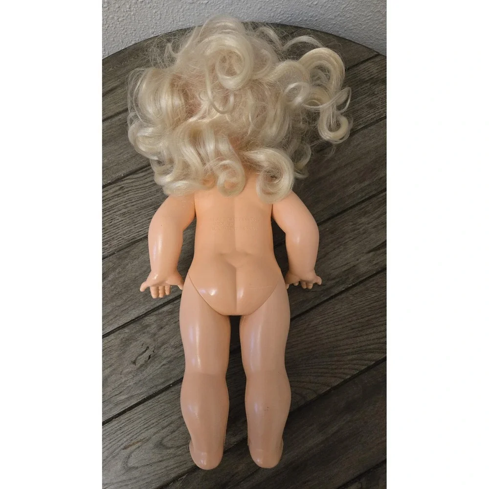 Vintage 1972 Mattel Cathy Quick Curl 16